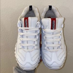 Sketchers only worn twice!